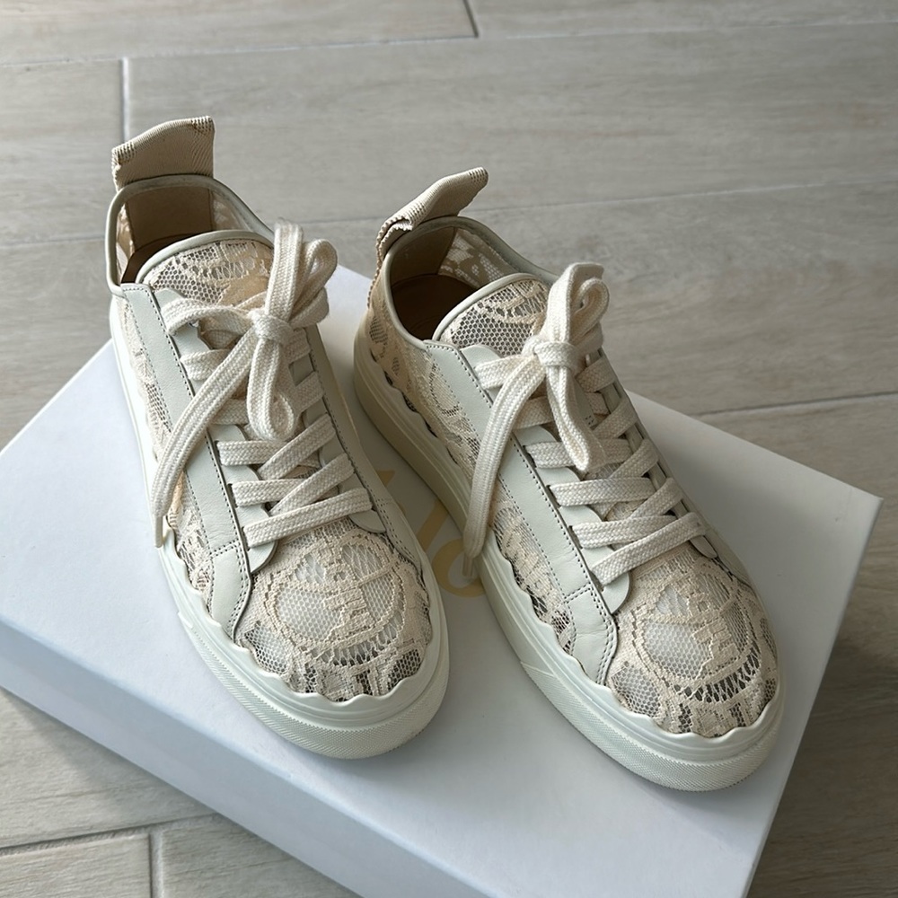 Chloe - Lauren Sneaker
